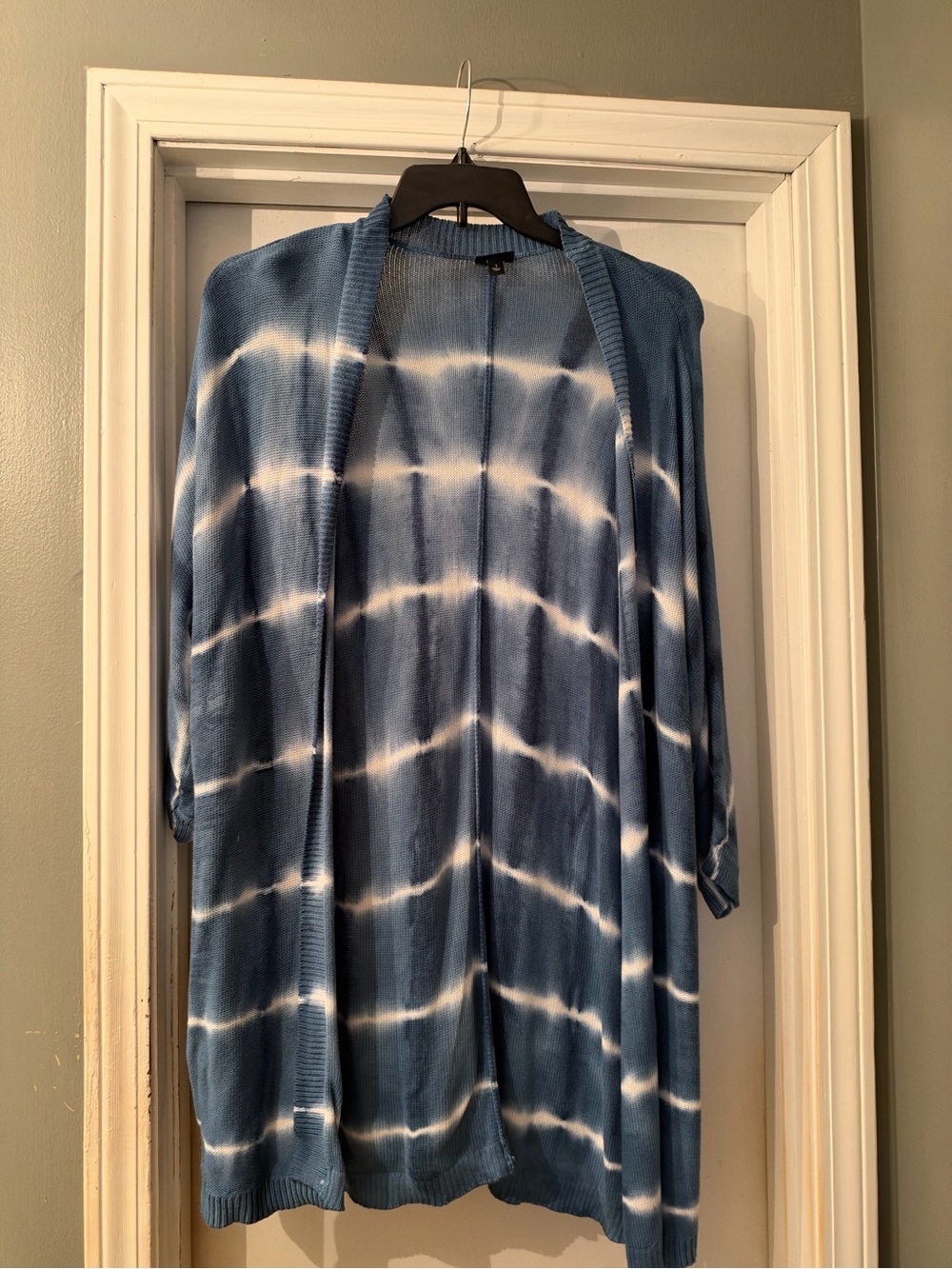 torrid Blue and White Tie-Dye Open Cardigan